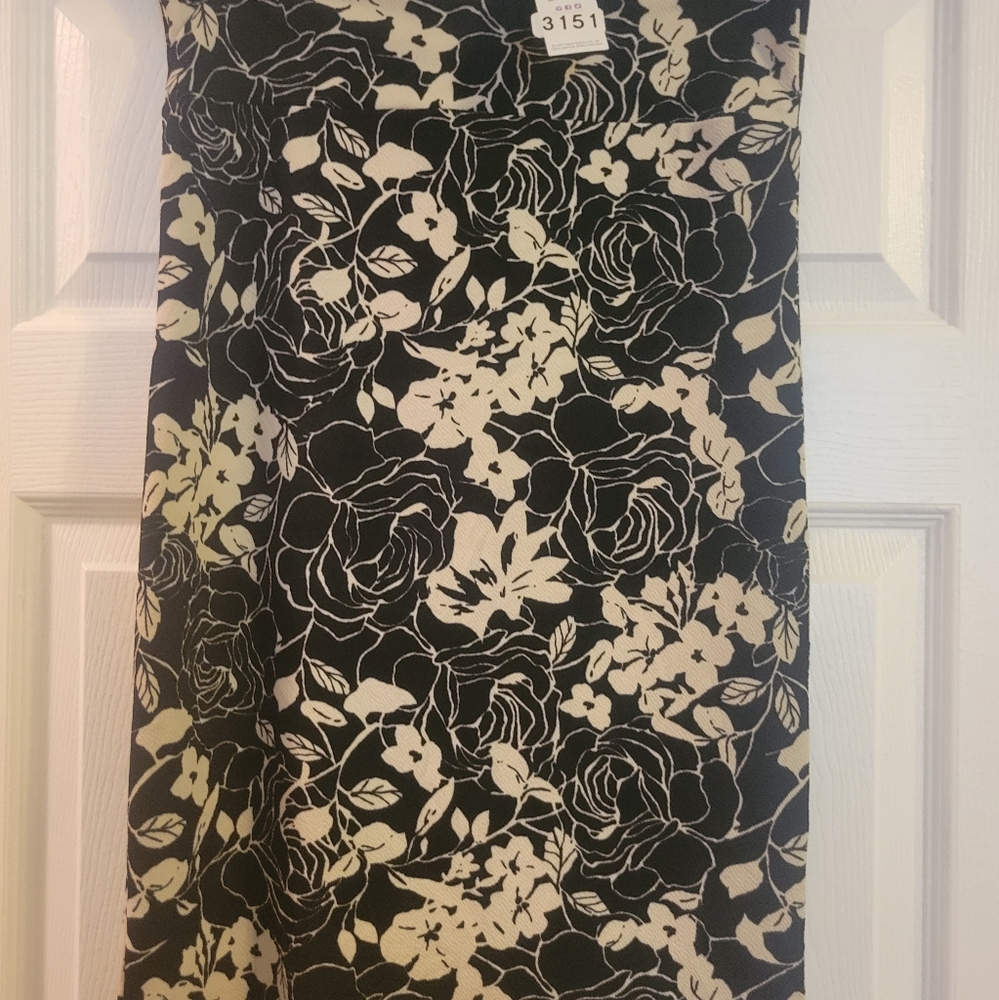 Pencil skirt